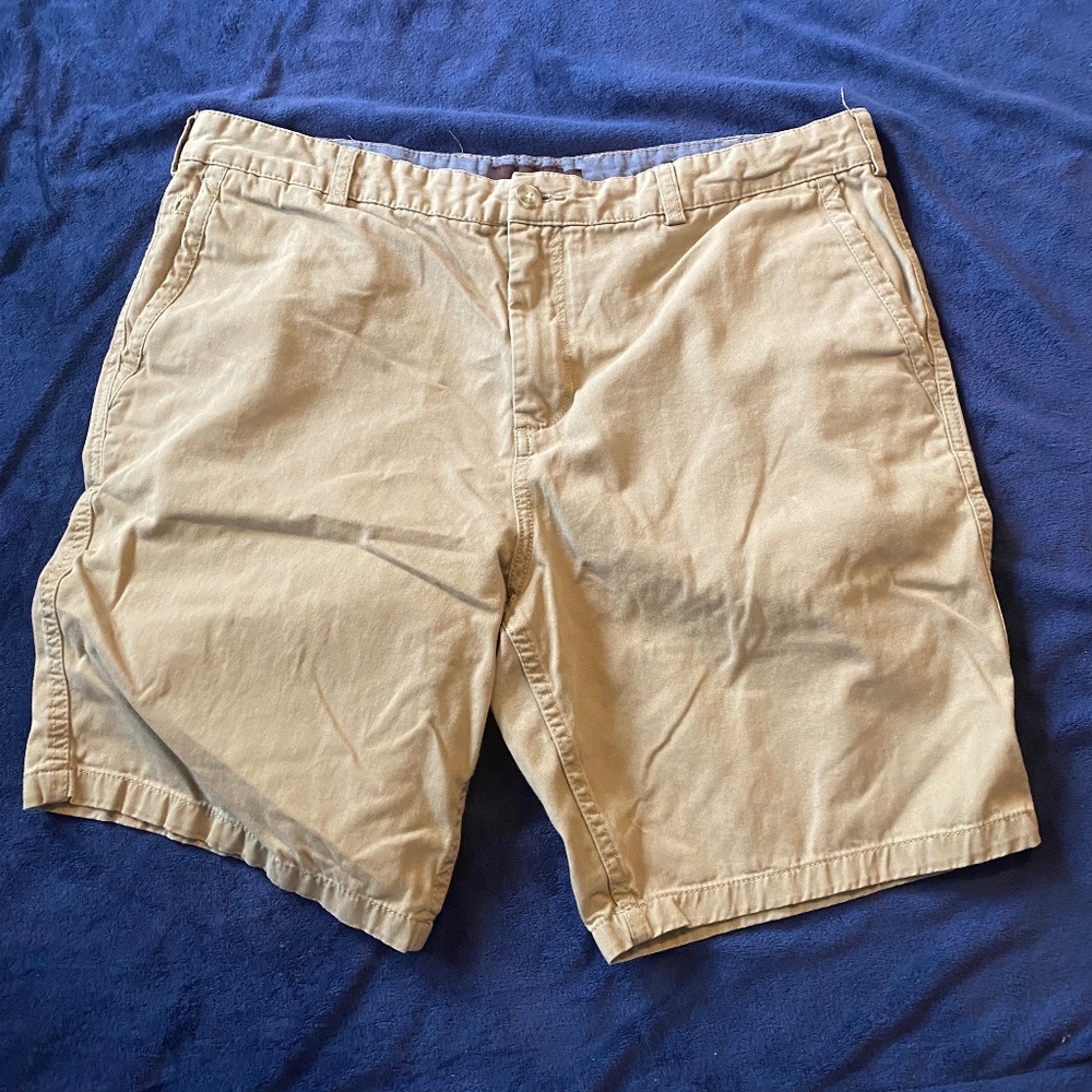 Black Brown 1826 Khaki Shorts - Size 38